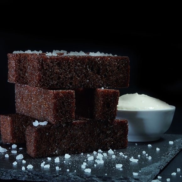 Гренки бородинские с чесноком